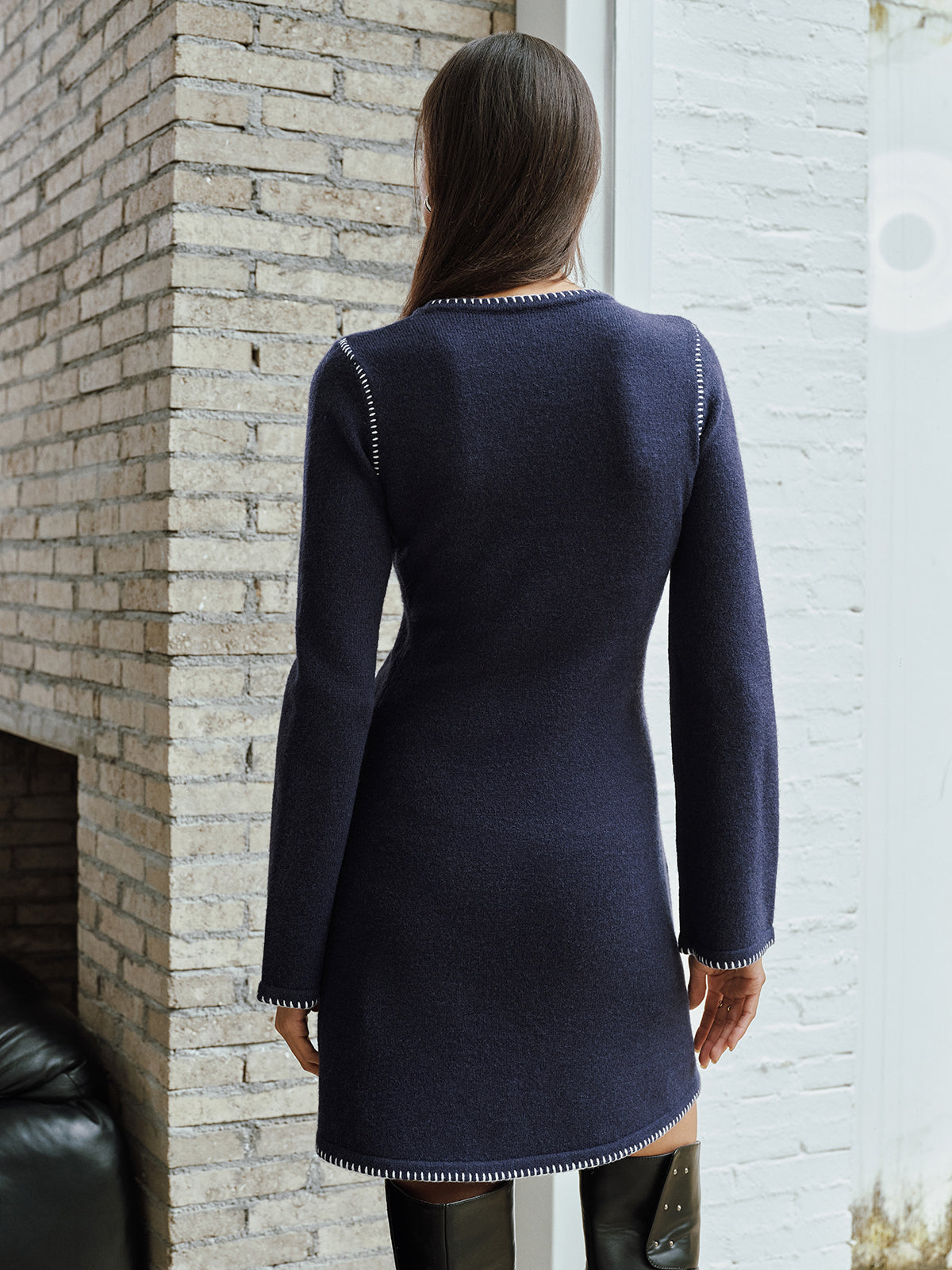 Contrast Stitching Sleeveless Knit Mini Dress