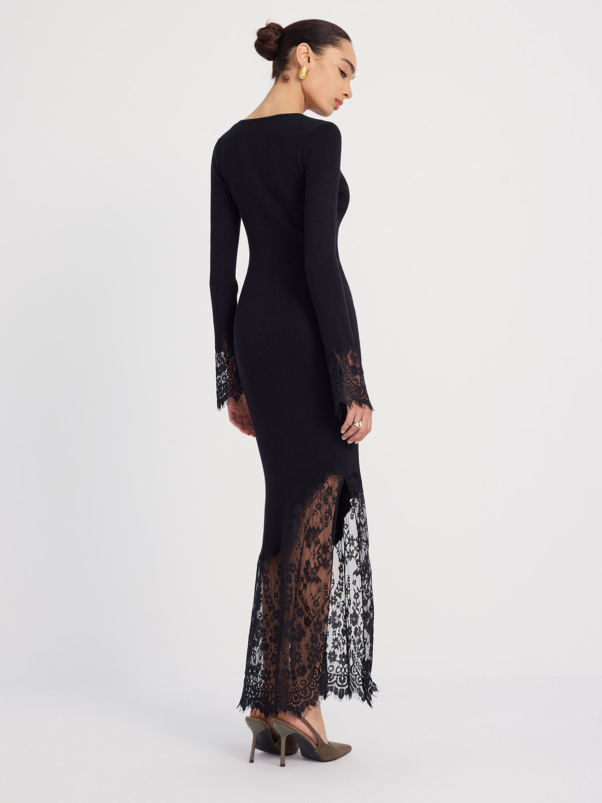Ribbed Knit Midi Dress with Lace Trim Detail