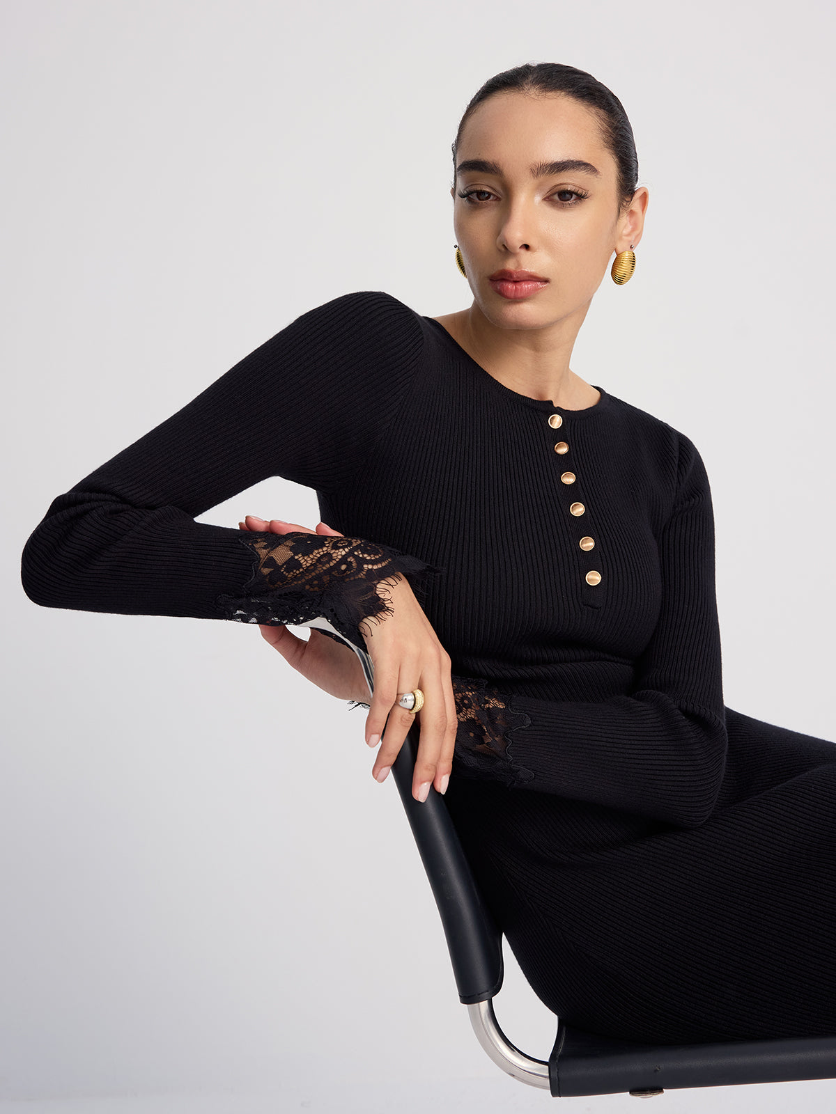 Ribbed Knit Midi Dress with Lace Trim Detail