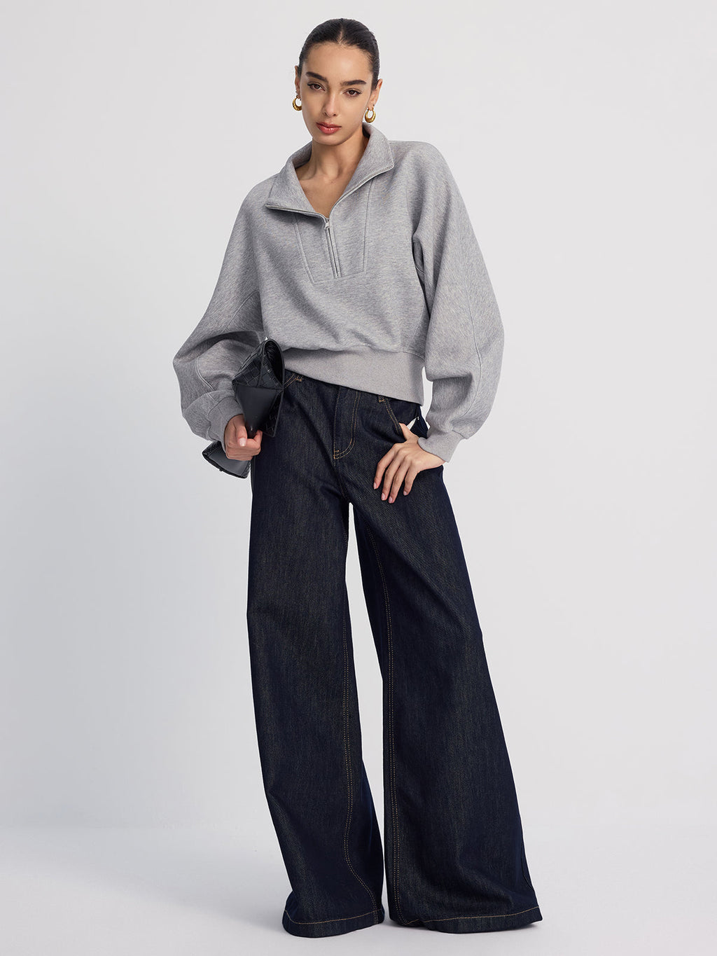 Half-Zip Cropped Sweatshirt in Oversized Fit