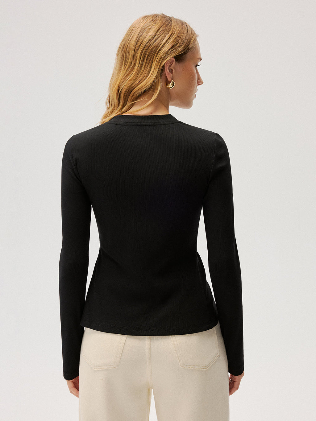 Slim Ribbed Button-Front Fitted Top