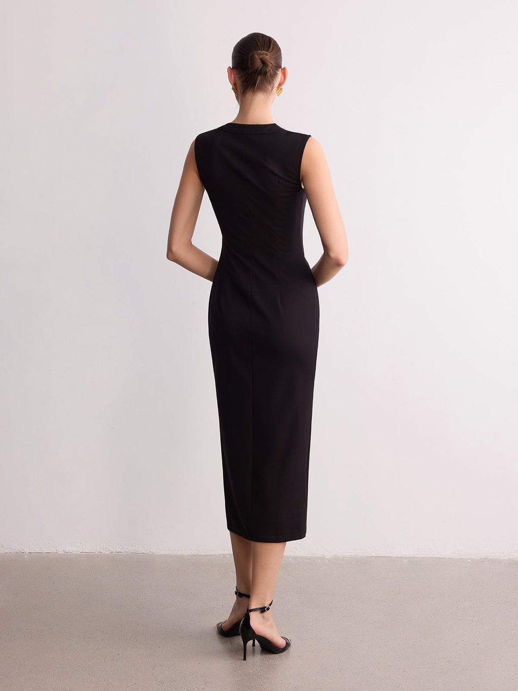 Sleeveless V-Neck Midi Dress with Ruched Button Front