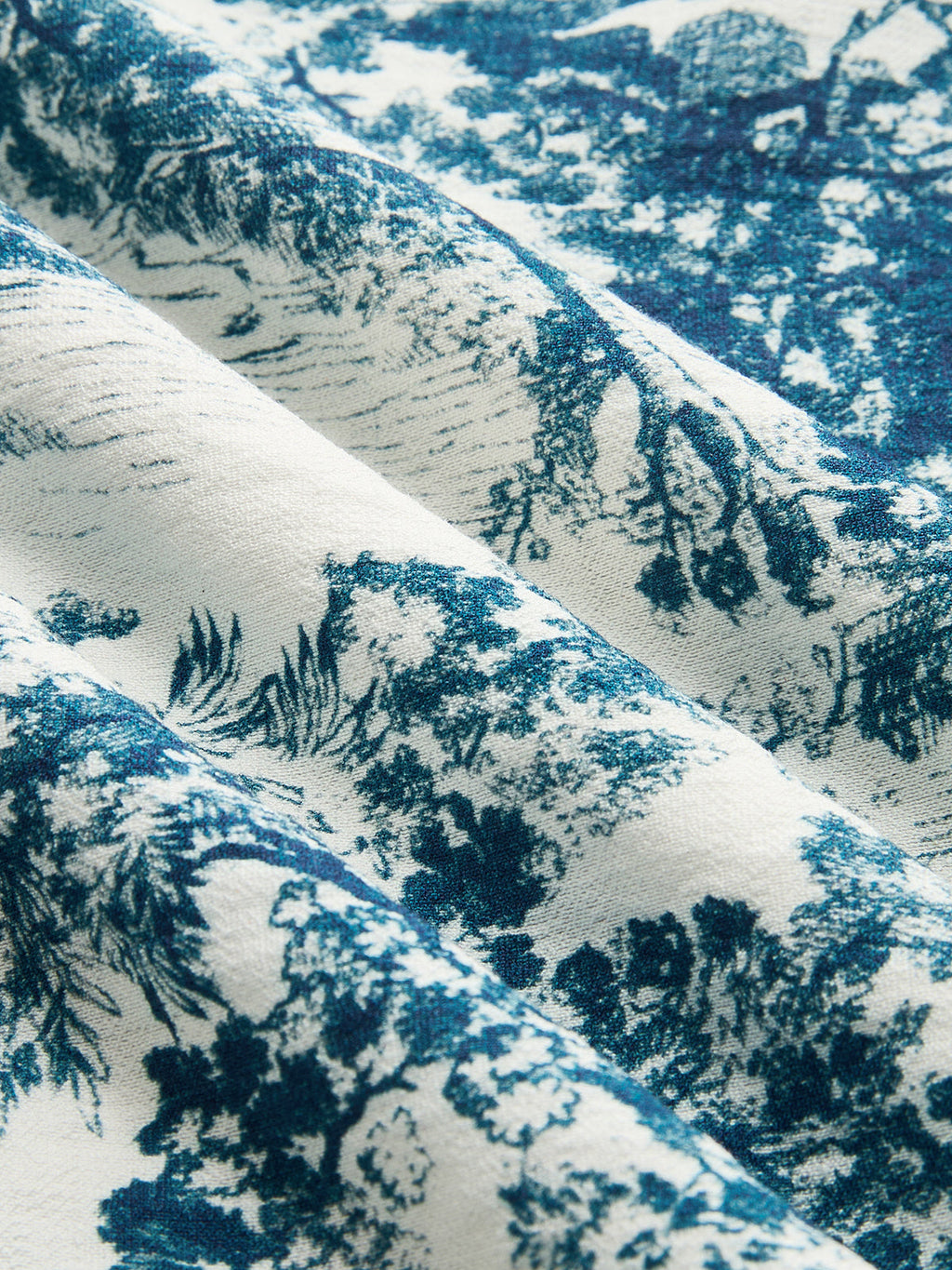 Toile Print Maxi Dress with Buttoned Collar