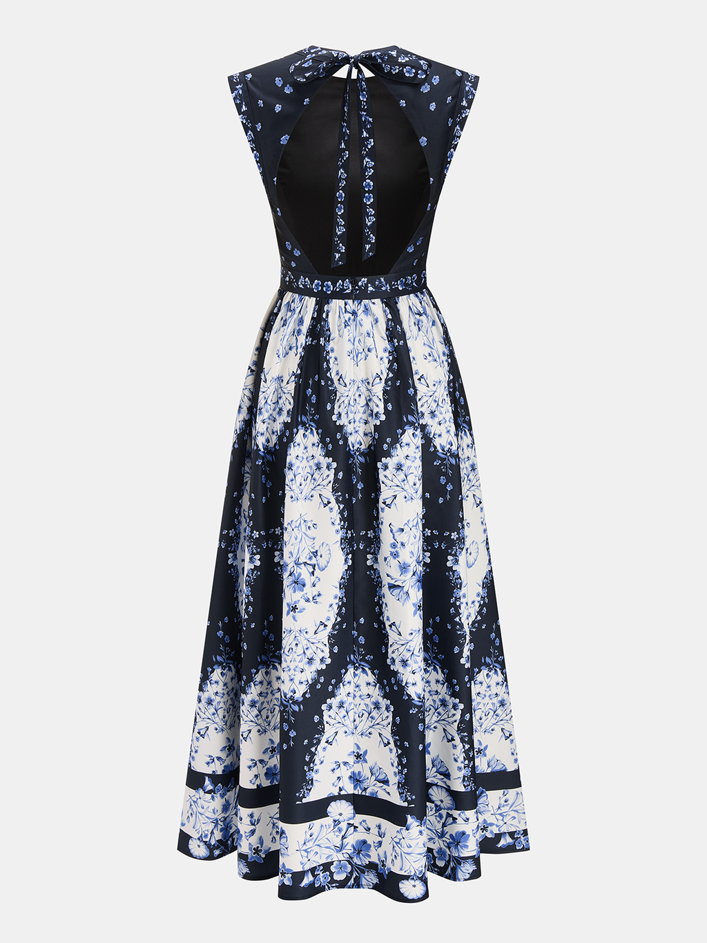 Flowing Maxi Dress with Floral Print and Open Back