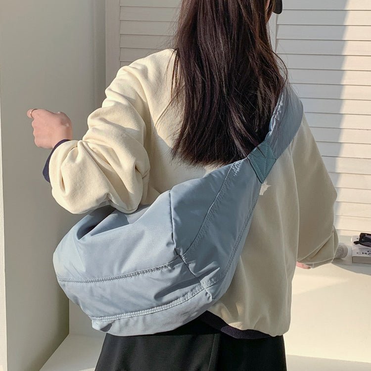 Béatrice | Crescent Crossbody Bag