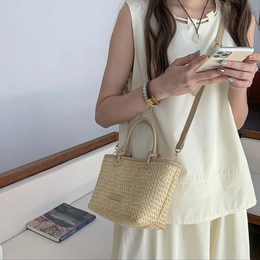 Beige straw crossbody bag