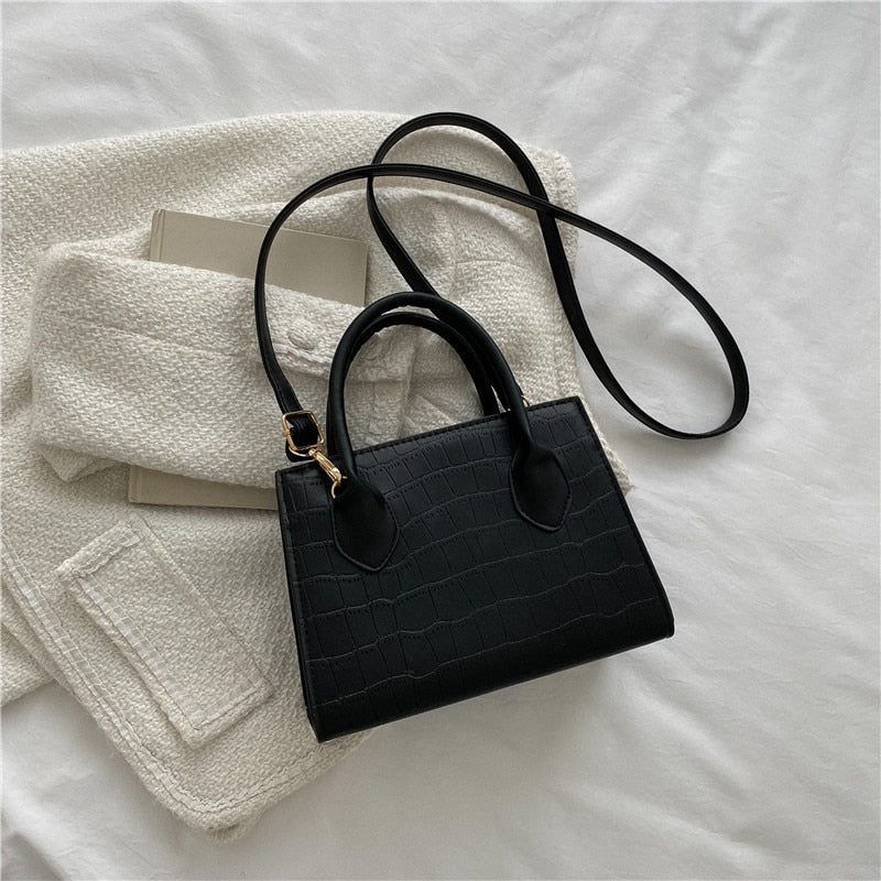 Énora | Black Mini Shoulder Bag