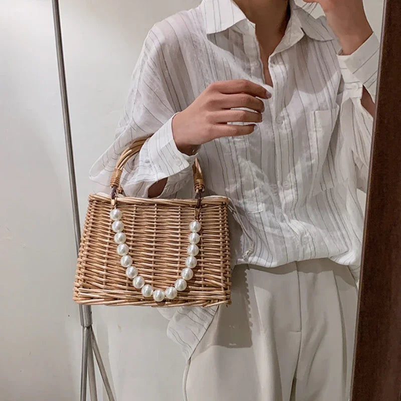 Mini straw bow bag