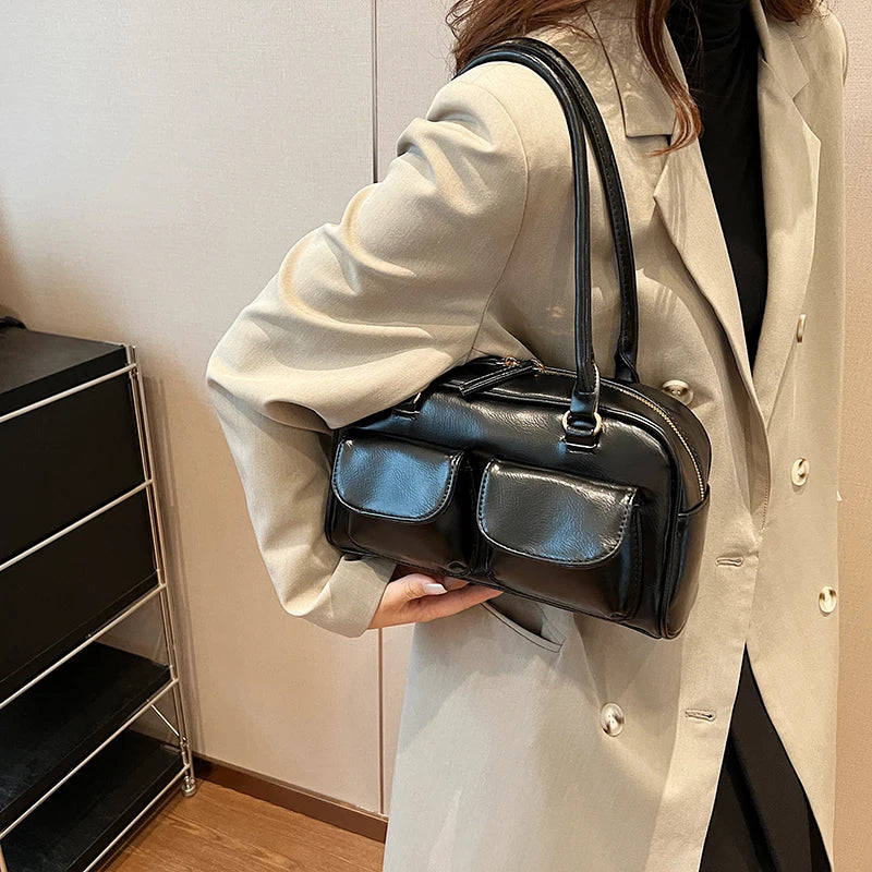 Leather shoulder bag