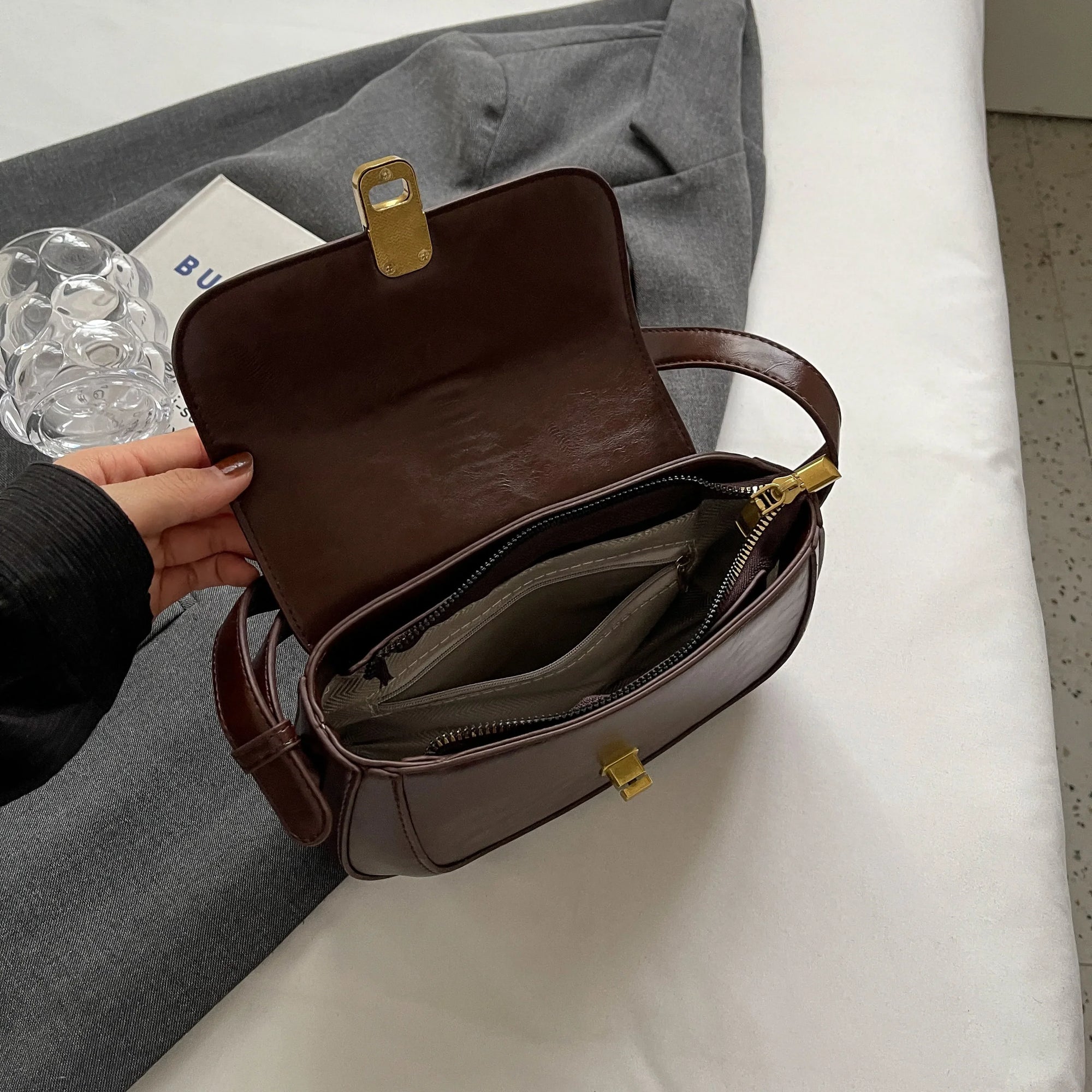 Assia | Vintage Brown Crossbody Bag