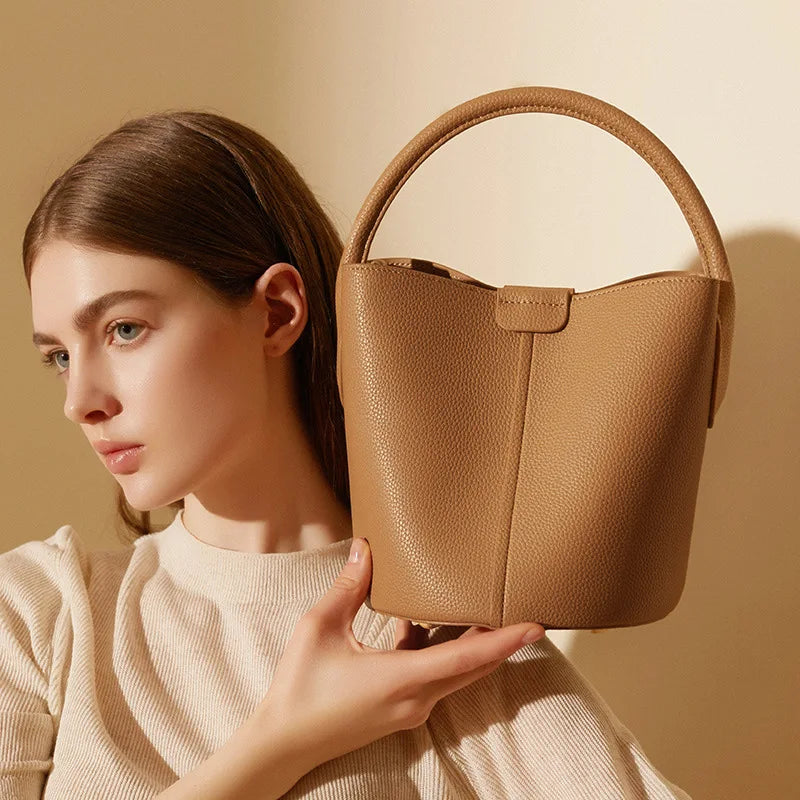 Mini bucket bag