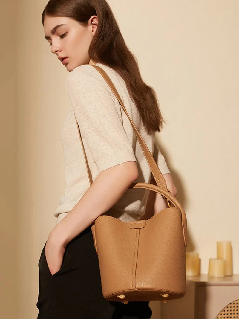 Mini bucket bag