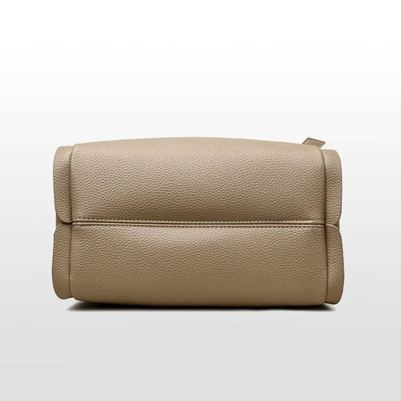 Bucket crossbody bag