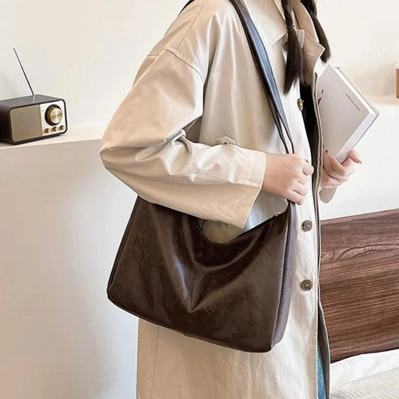 Leather crossbody shoulder bag