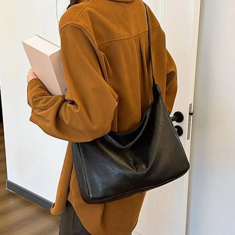 Leather crossbody shoulder bag
