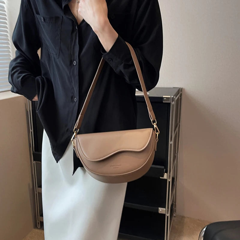 Elena | Classic Sadel Crossbody Bag