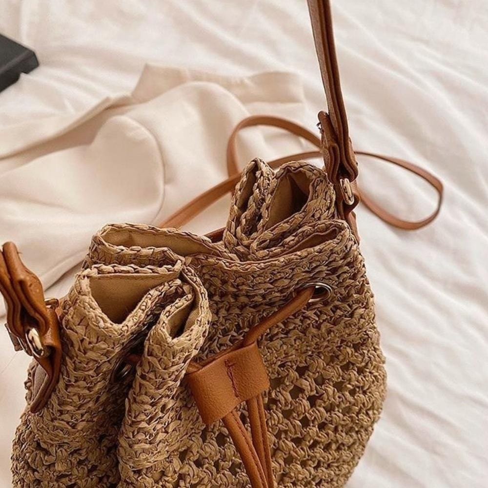 Geneviève | Straw Bucket Bag